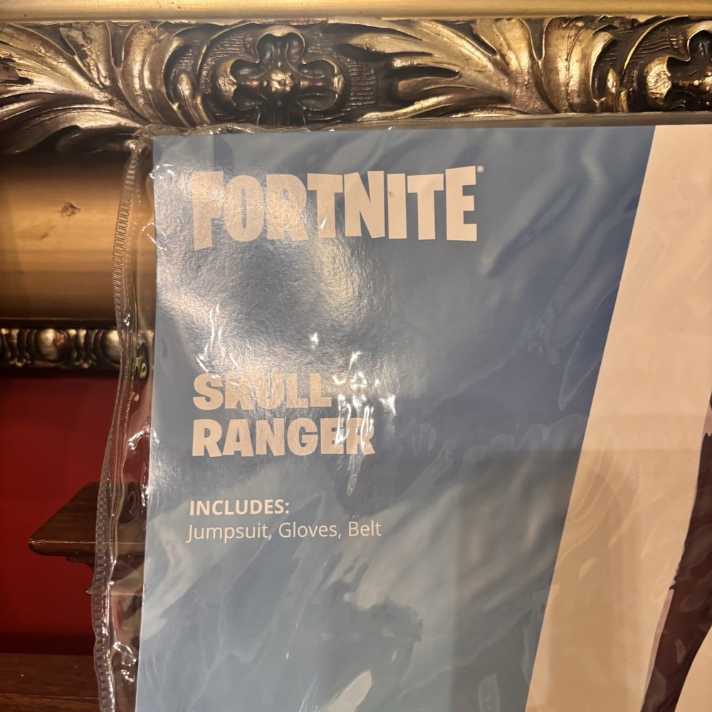 Fortnite Skull Ranger‎ Costume Adult Small 4-6 Spirit Halloween Epic Games - Picture 3 of 5